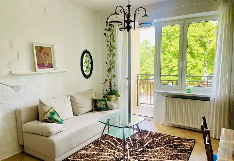 Mieszkanie 53 m² z balkonem ciche i słoneczne w kamienicy na Mokotowie