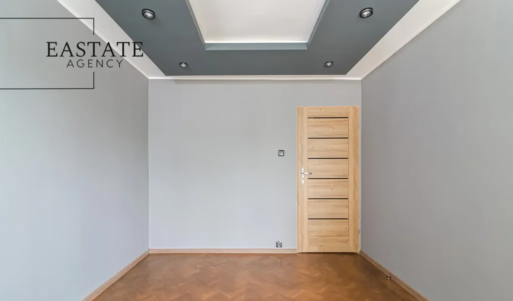 Trzypokojowe mieszkanie z balkonem - zdjęcie 2