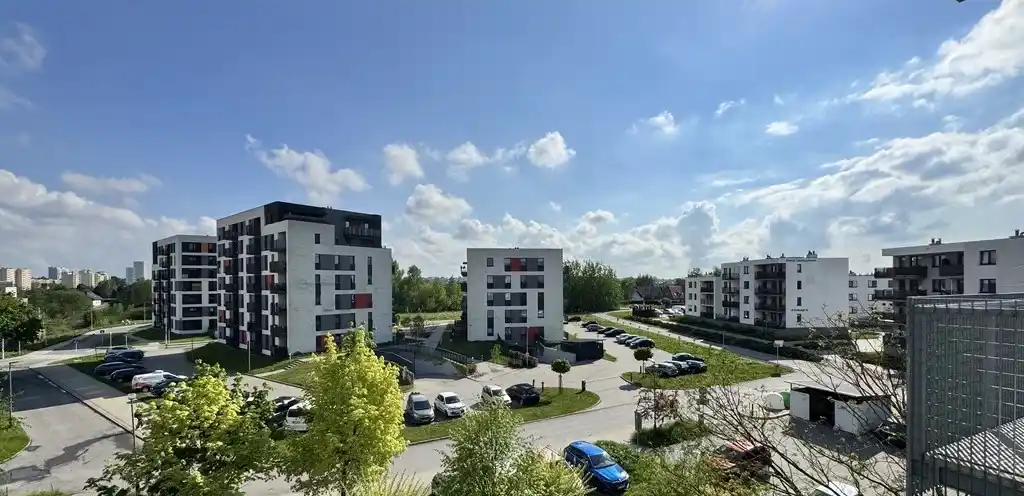 Przytulne mieszkanie z oknem w kuchni i parkingiem - zdjęcie 3