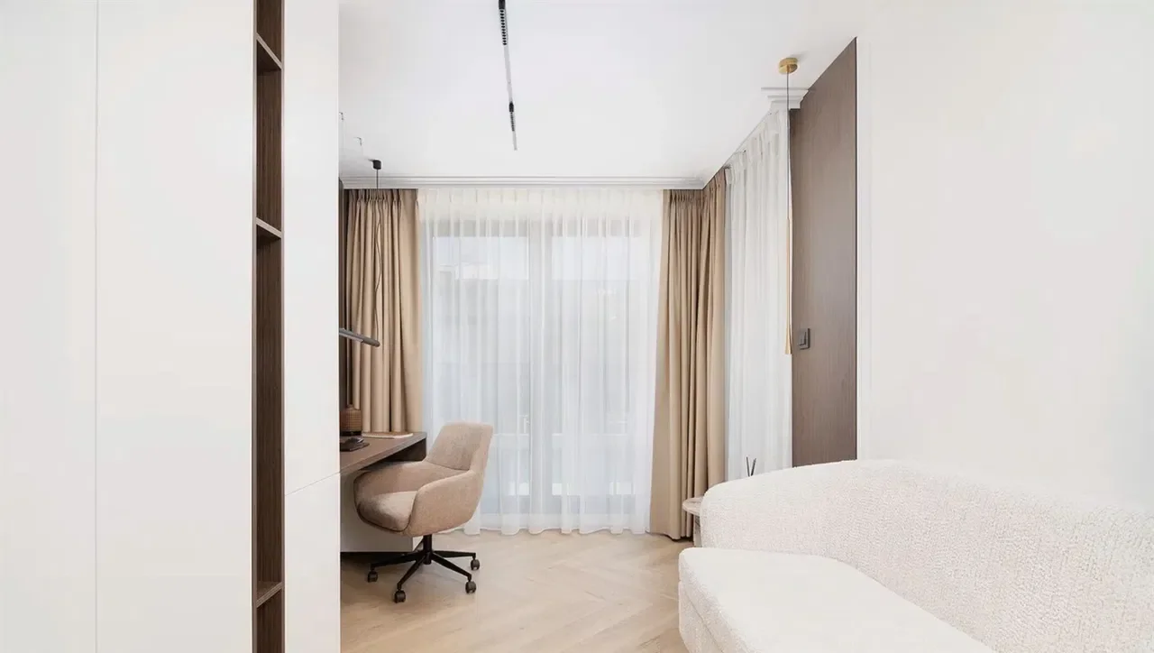 Ekskluzywny apartament w CENTRUM. ul. WIENIAWSKA, 2 m. postojowe - zdjęcie 6