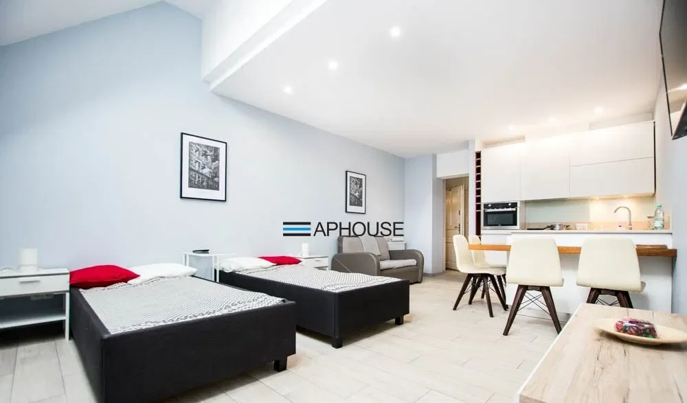 Studio w kamienicy z windą, Stare Miasto, Kraków