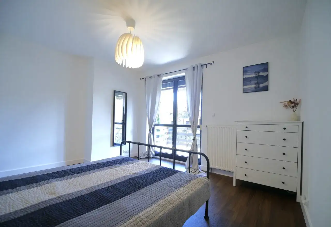 Apartament dwupoziomowy 108m2 w zielonej okolicy niedaleko ISK Kraków - zdjęcie 3