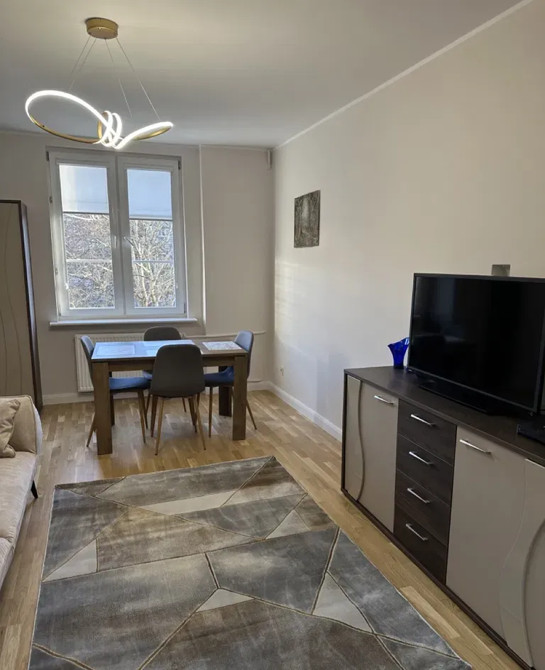 Nowoczesne mieszkanie w centrum Gdańskiej Starówki - zdjęcie 8