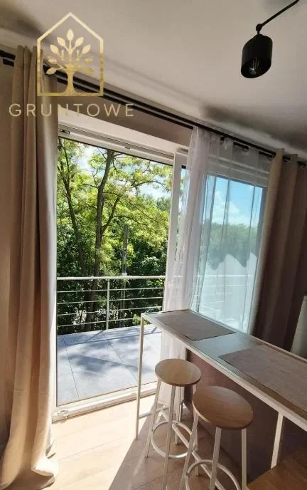 Kawalerka Umeblowana Do Wynajęcia | Balkon - zdjęcie 5
