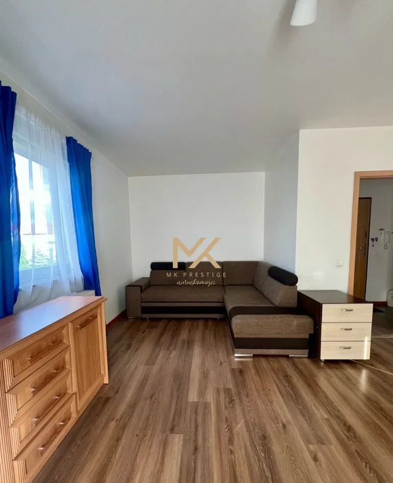 Przestronna kawalerka 40 m² z balkonem, garażem i komórką - zdjęcie 6