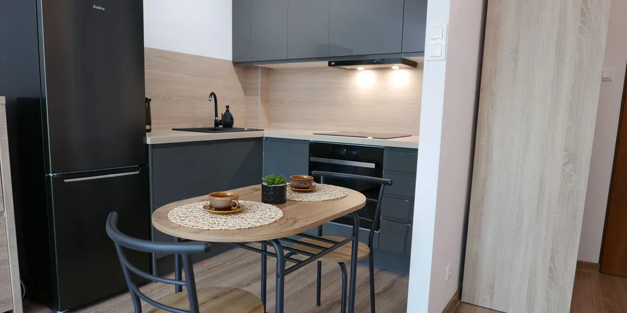 Bronowice ul. Na Błonie os. Widok 25 m2 po remoncie, wyposażone - zdjęcie 3