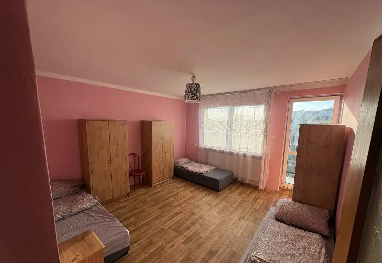 dom hostel całość na wynajem - zdjęcie 3