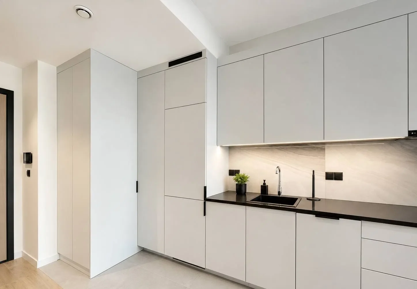 36m² | Towarowa Towers | Balkon | Metro Rondo Daszyńskiego - zdjęcie 6