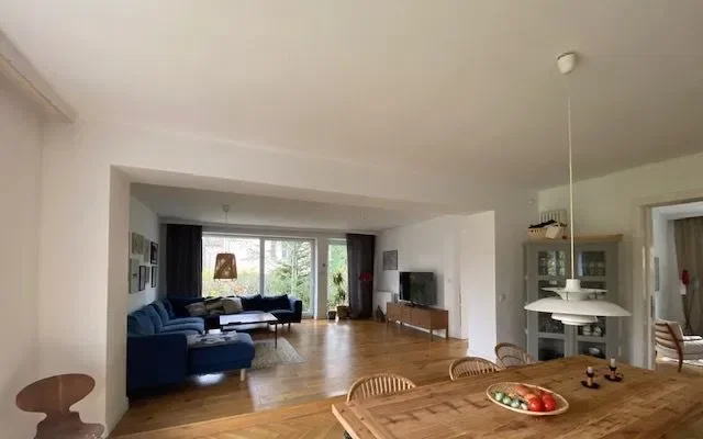 Exclusive House In OporÓw - zdjęcie 2