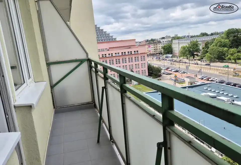 Batorego, 2 pokoje, metro 100 m - zdjęcie 2
