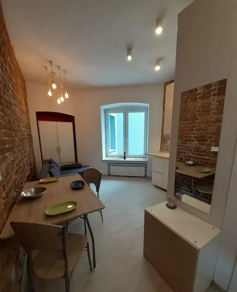 Industrialna kawalerka 24 m² w Łodzi (Śródmieście) - zdjęcie 4