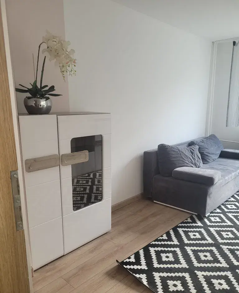 Mieszkanie 3 pokojowe, osobna kuchny, duży balkon .Bajana - zdjęcie 9