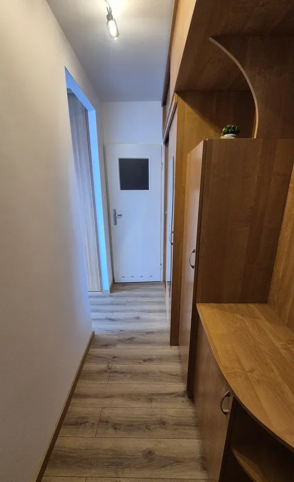Kawalerka świeżo po remoncie - 32,7 m² Os. Pnioki – Chorzów II - zdjęcie 10