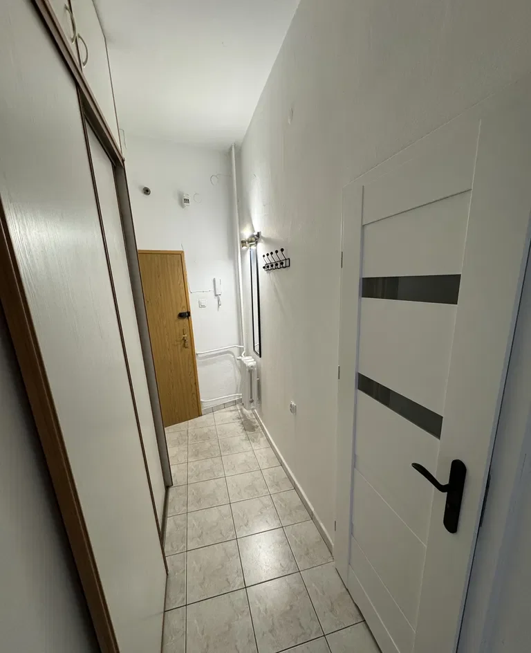 Komfortowe mieszkanie w kamienicy z windą przy Wydziale Architektury - zdjęcie 7