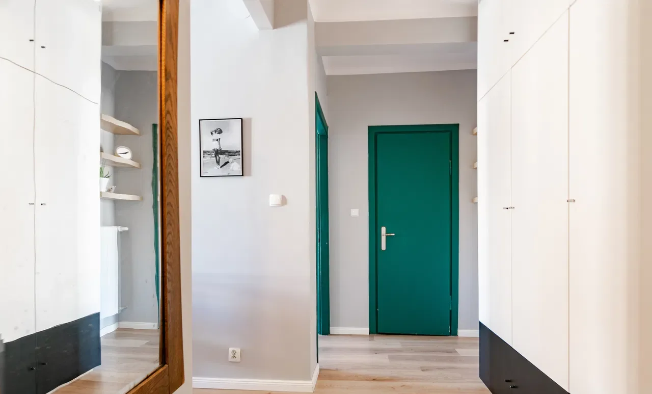 Nowoczesny apartament w sercu Warszawy z darmowym parkingiem - zdjęcie 2