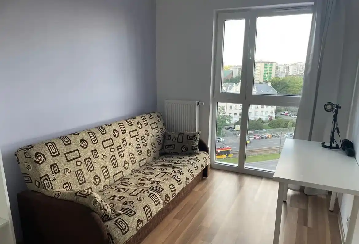 Pokój na wynajem w apartamentowcu z wyposażeniem - zdjęcie 3