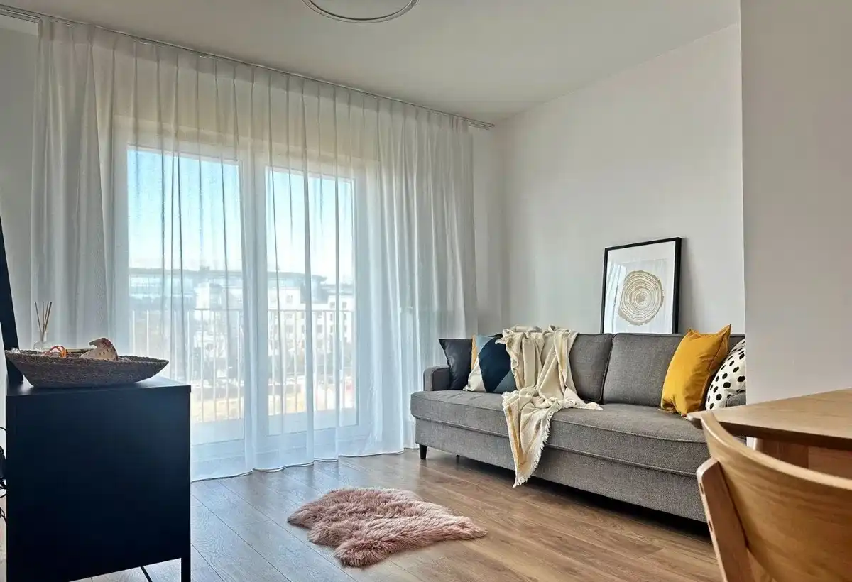 2-pokojowe | 43.7 m2 | Ogród | Internet w cenie | Bezpośrednio