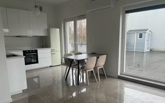 Apartament 4 pokojowy z tarasami w Poznaniu - zdjęcie 2