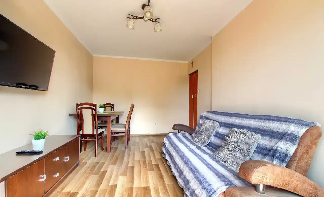 2 pokoje + BALKON | Politechnika | Piastów, CENTRUM - zdjęcie 2