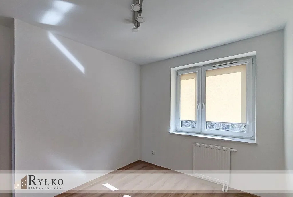 2 pokoje, 1 piętro, balkon - zdjęcie 5