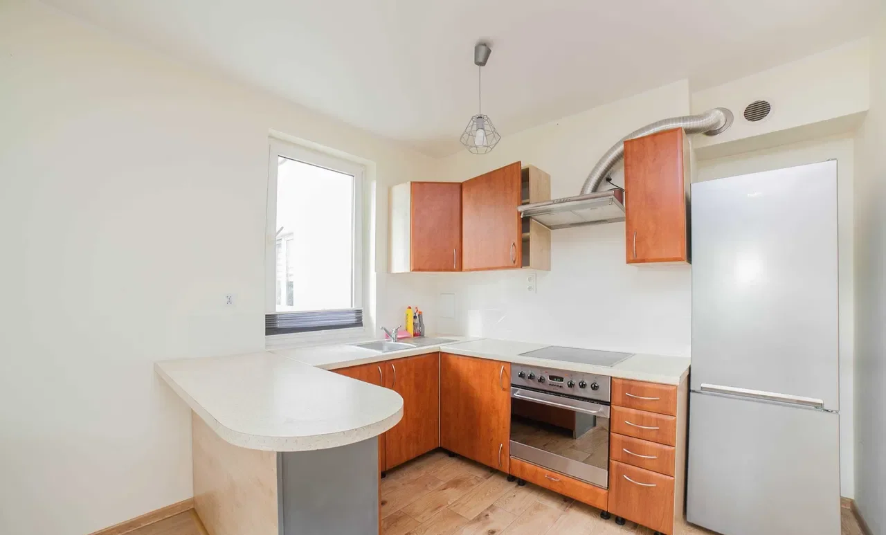 Do wynajęcia mieszkanie (2 pokoje, balkon, parking) - zdjęcie 2