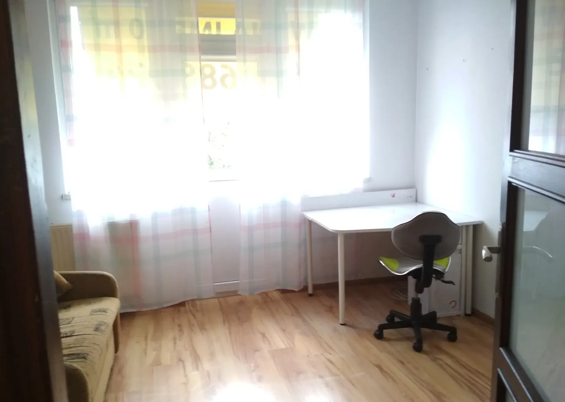 2-pokojowe mieszkanie z oddzielną kuchnią na ul. Hallera - zdjęcie 7