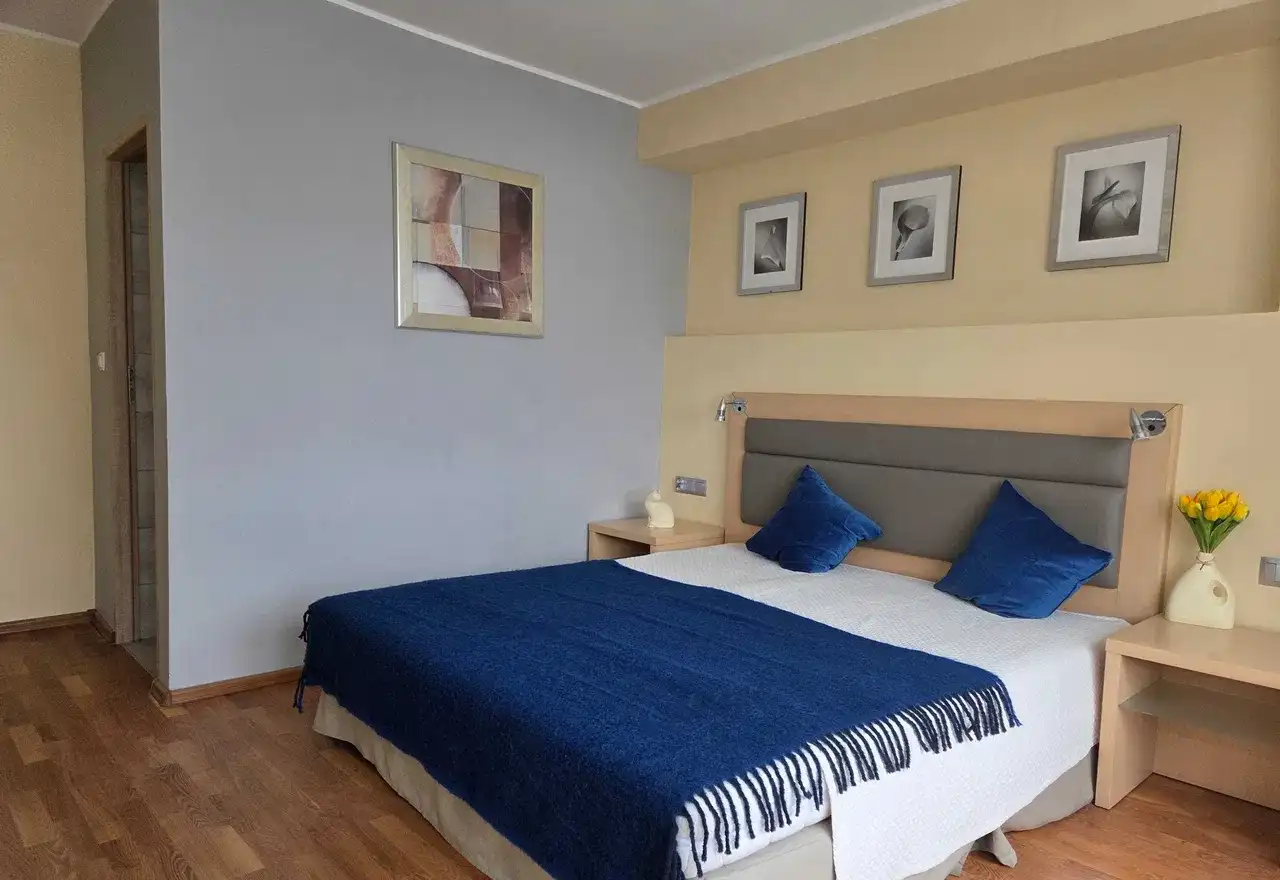 Nowe studio po remoncie z oddzielną sypialnią, wysoki standard, Gdynia Chylonia, dla 1-2 osób