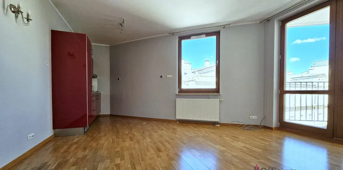 Apartament w nowoczesnym budynku, ścisłe centrum. - zdjęcie 3