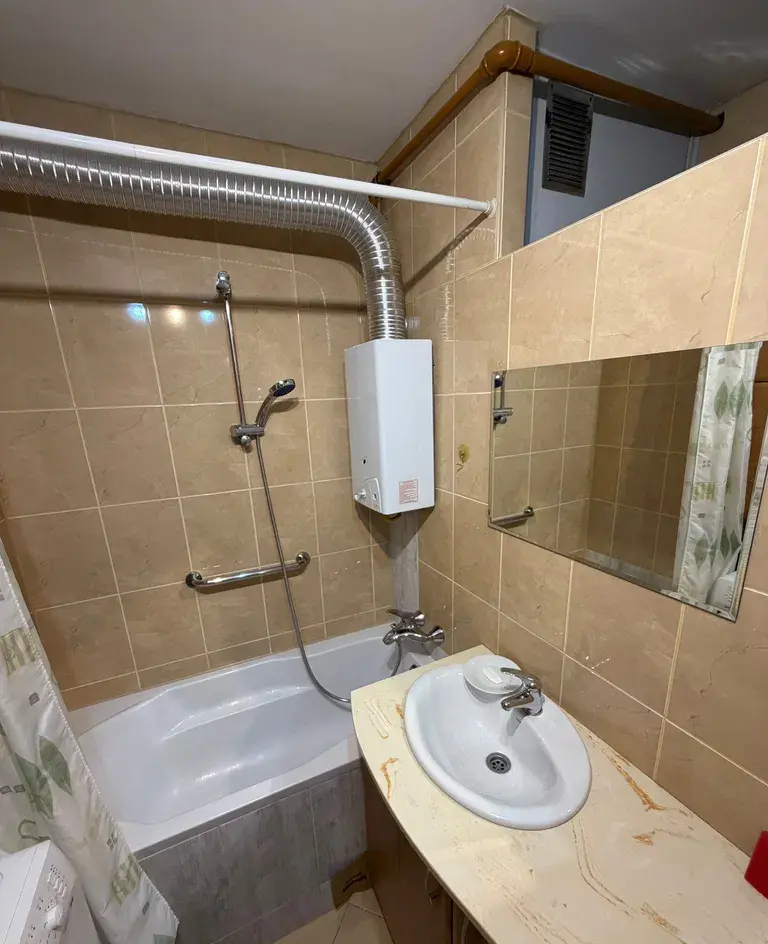 Wynajmę 3 pokojowe mieszkanie balkon piwnica - zdjęcie 4