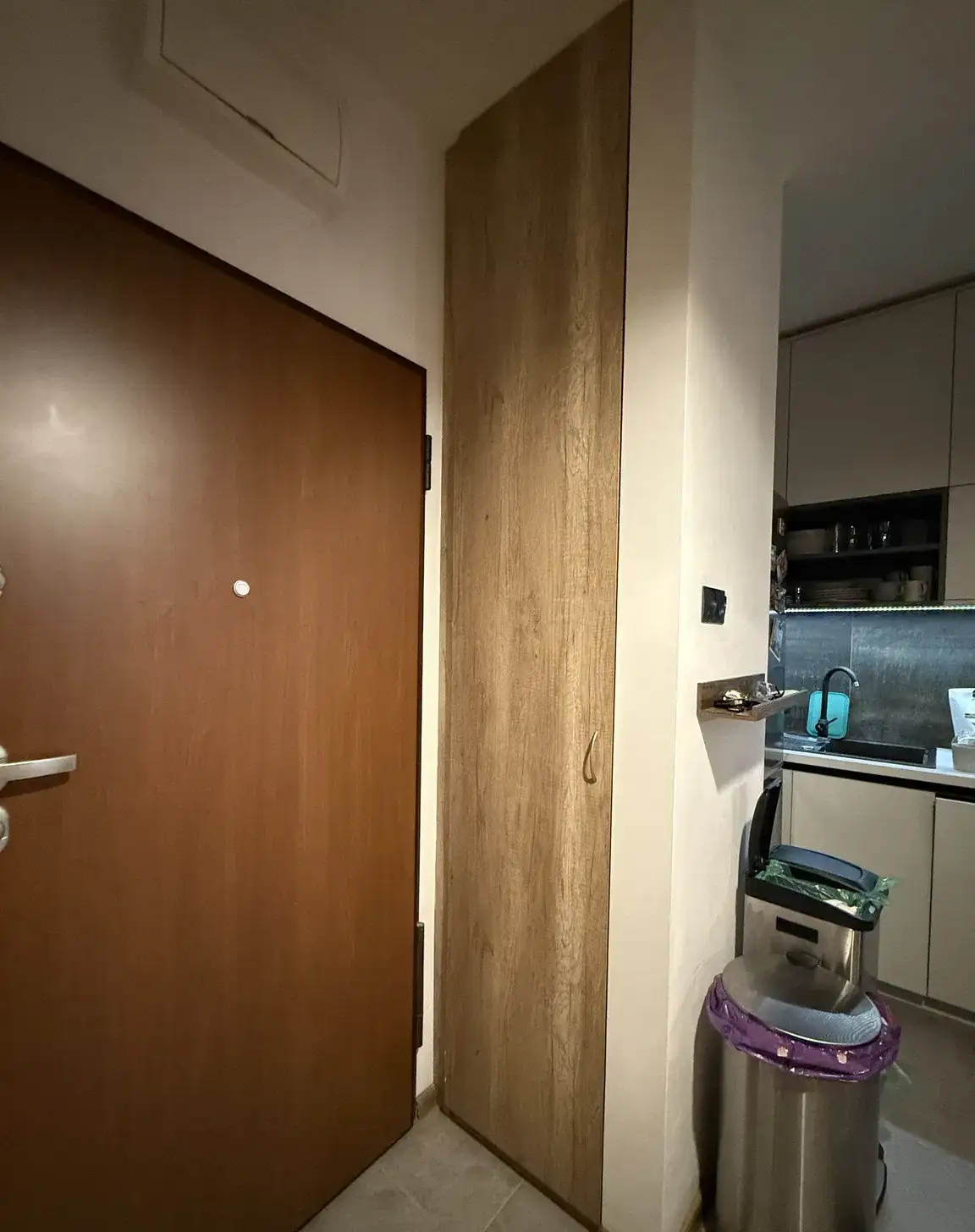 Mieszkanie 40m2, 2-pokoje (balkon, garaż, komórka lokatorska, klima)
