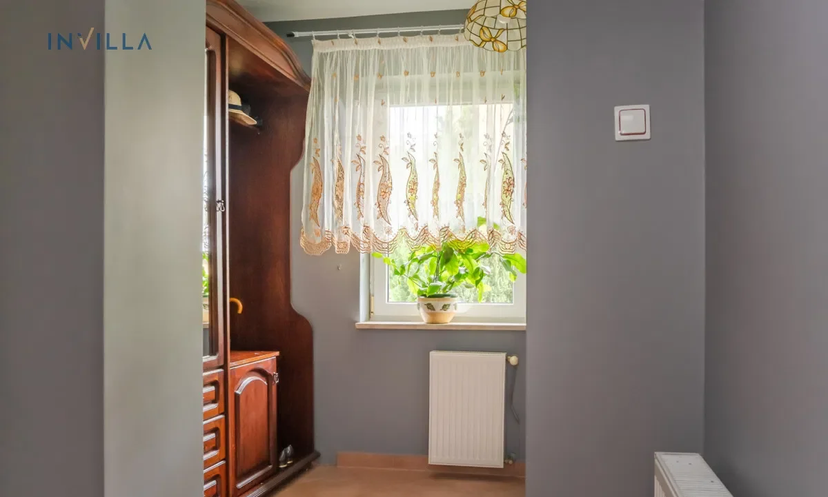 Przestronny Dom dla Rodziny w Spokojnej Okolicy - zdjęcie 10