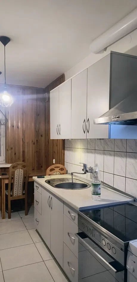 Przytulne 3-pokojowe mieszkanie z balkonem - zdjęcie 10