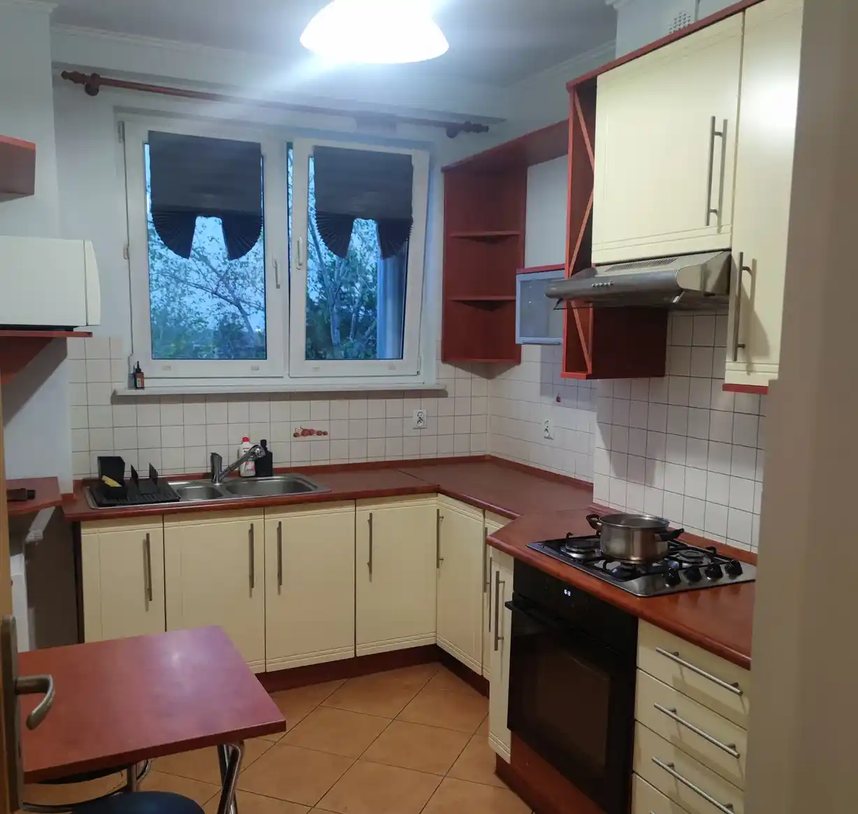 Przestronne 2 pokoje na Pradze-Północ – świetna lokalizacja, loggia - zdjęcie 6