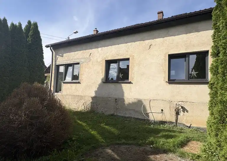 Dom wolnostojący z garażem w Gliwicach - zdjęcie 6