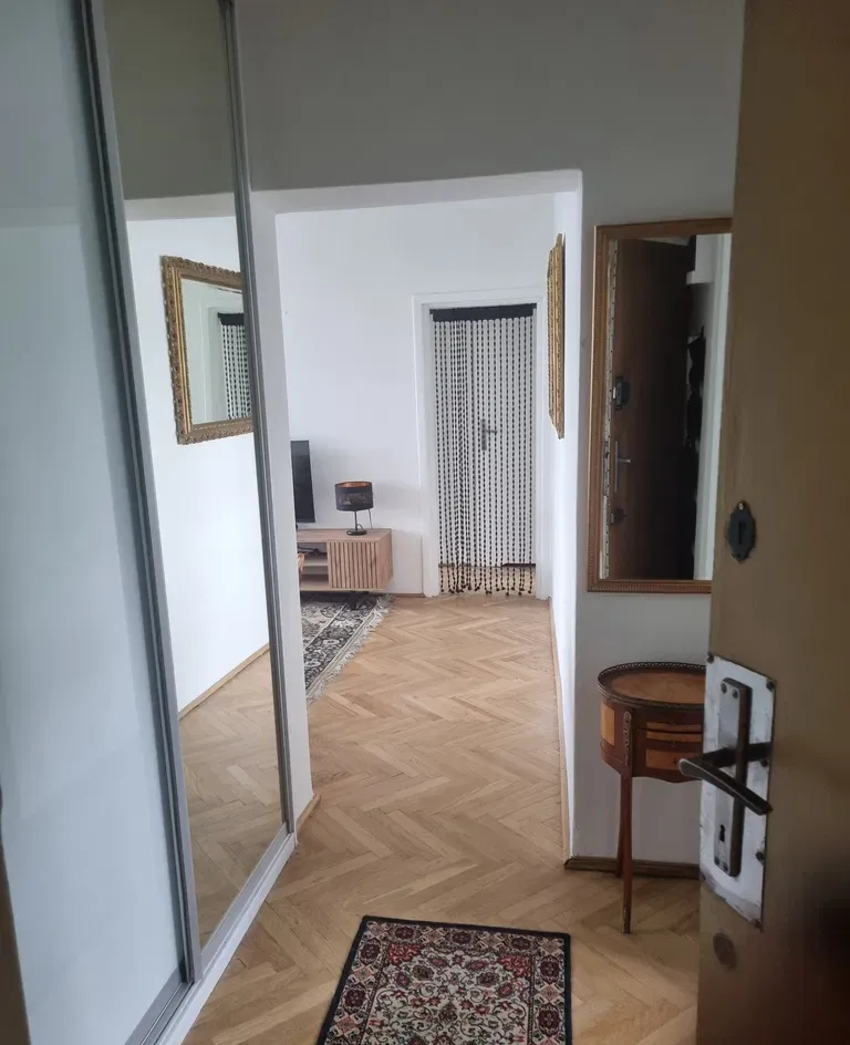 Wynajmij 3/4-pokojowe mieszkanie z balkonem na pl. Na Rozdrożu - zdjęcie 4