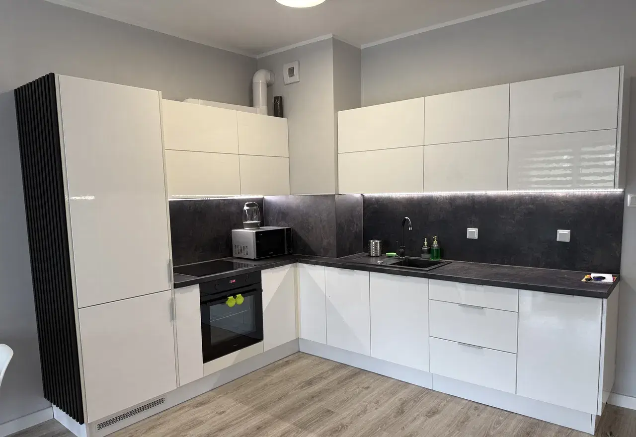 Bażantów 2 pokoje - 46,5m2 z ogródkiem 40m2! Bez pośredników! - zdjęcie 2