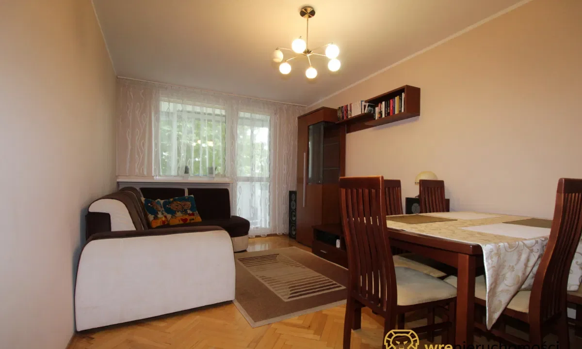 Przytulne 3 pokoje z dużym, oszklonym balkonem