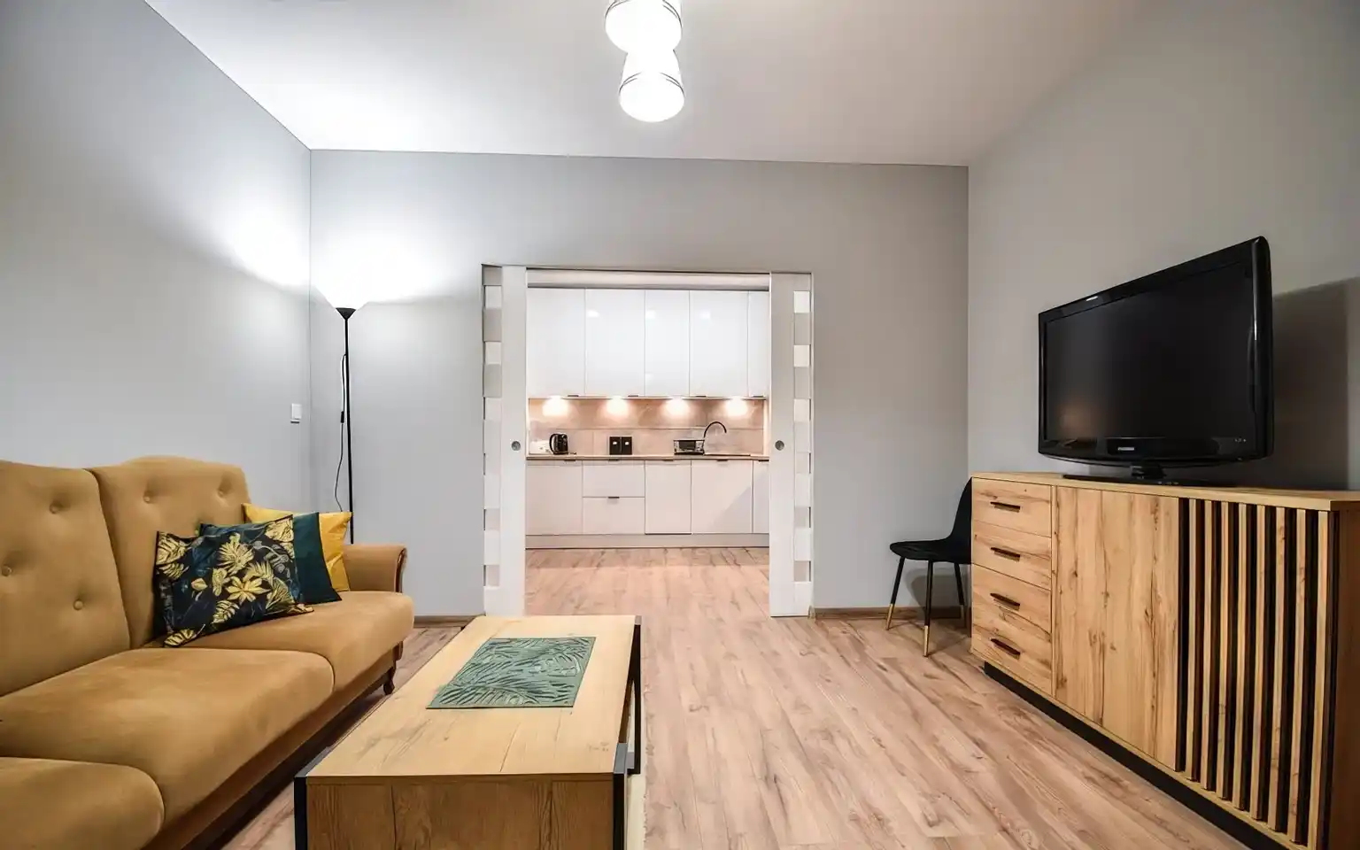 2-pok. 44m², Al. Wiśniowa, Krzyki, nowe budownictwo, garaż, winda - zdjęcie 2