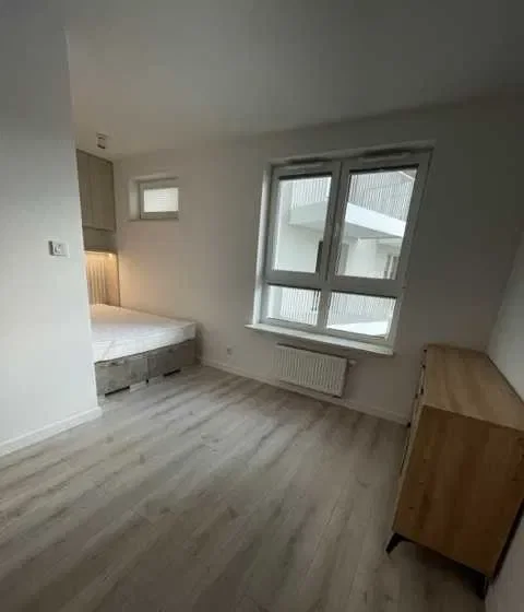 Wynajmę bezpośrednio dwupokojowe mieszkanie 45m2 z miejscem postojowym w apartamentowcu ul. Angielska 32. - zdjęcie 5