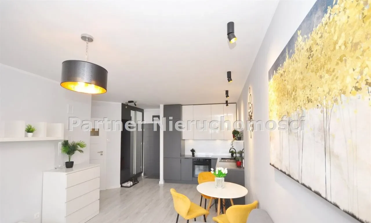 2 pokoje na wynajem, Koniuchy, I piętro, balkon! - zdjęcie 2