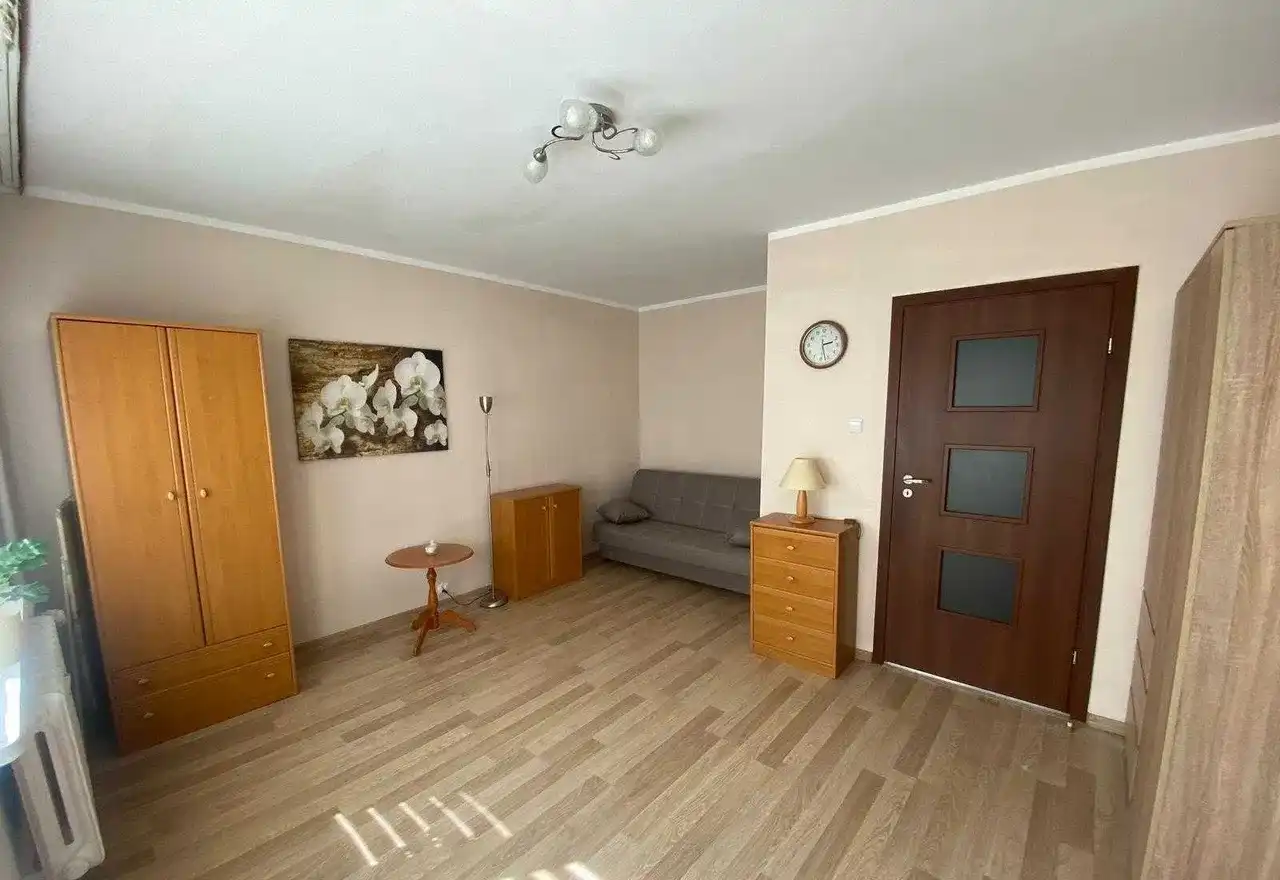 Kawalerka blisko centrum - zdjęcie 3