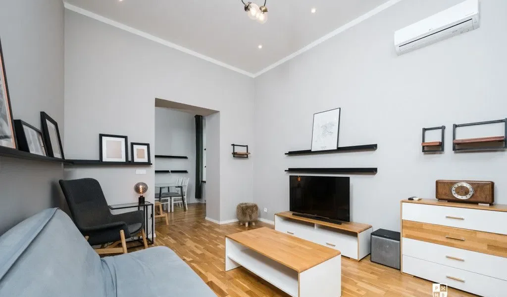 Mieszkanie 42m2, ul. Dietla. Widok na Wawel - zdjęcie 3