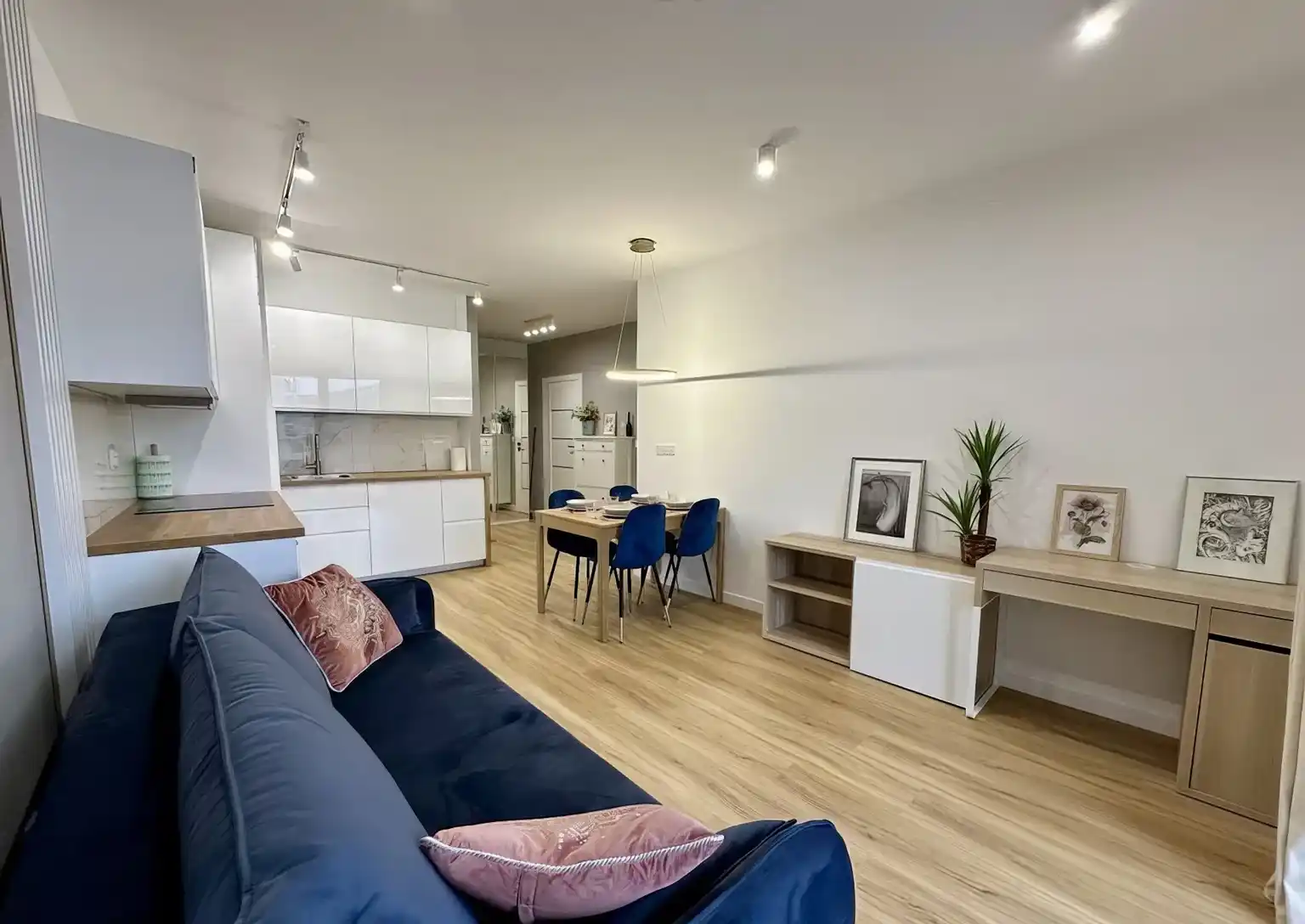 1-pok. Plac Grunwaldzki, Kampus Grunwaldzki | 30,5m² | dla 1-2 osób