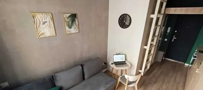 Studio z antresolą w kamienicy – Legionów 75, BRAK PROWIZJI - zdjęcie 2