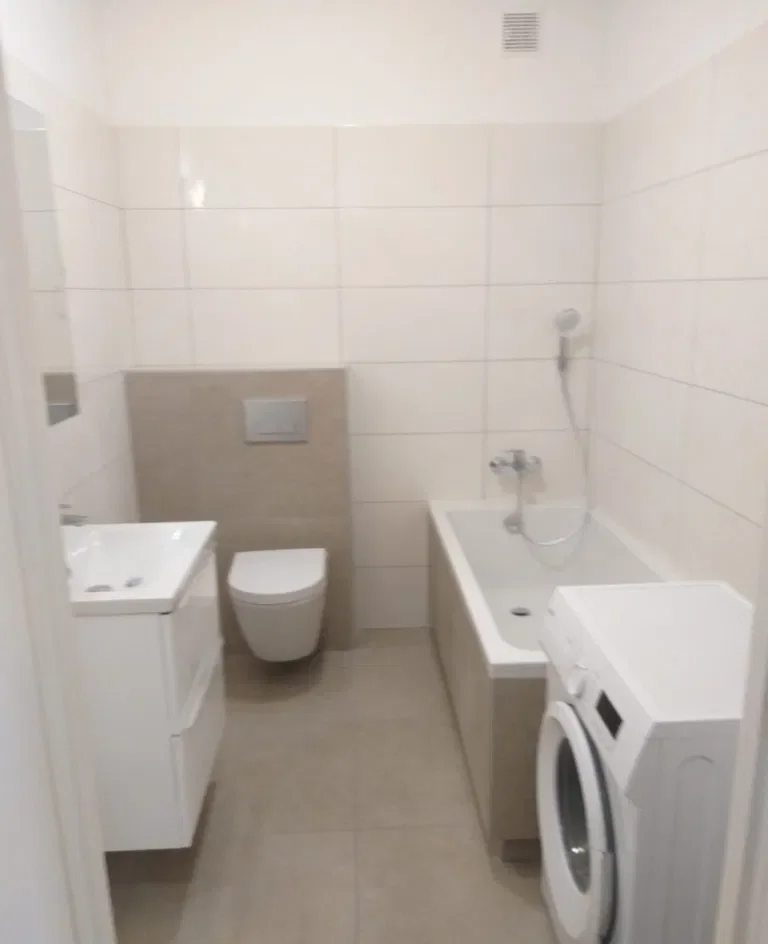 65 m2 mieszkanie (2 pokoje aneks kuchenny) balkon, centrum Stalowa Wola - zdjęcie 2
