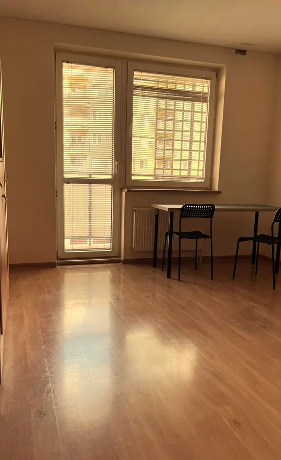 Pokój 18 m² z balkonem we Wrocławiu - zdjęcie 6
