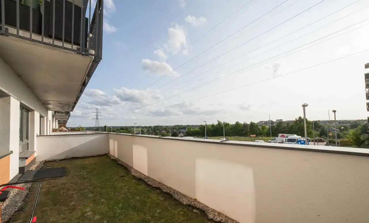 Mieszkanie 3 pokoje z tarasem 25m2, blisko jeziora i lasu - zdjęcie 8