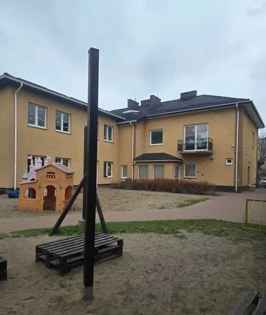 Dom na wynajem w Kobyłce - zdjęcie 4