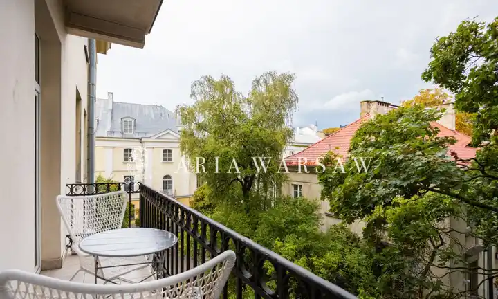 Urocze studio w pięknym  balkonem / zieleń/dobra energia - zdjęcie 3