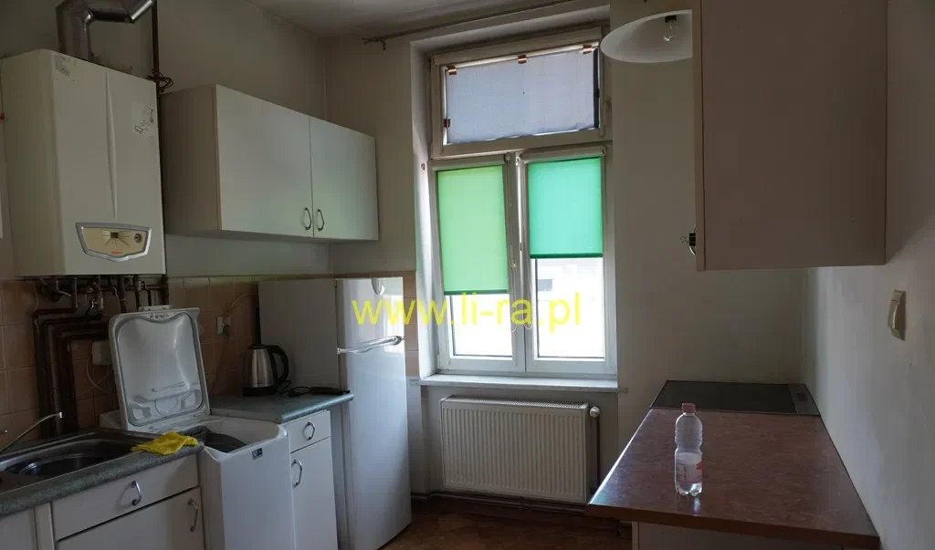 Do wynajęcia umeblowana kawalerka 36,80m - zdjęcie 3